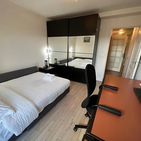 Duplex Terrasse Au Soleil Appartamento Parigi